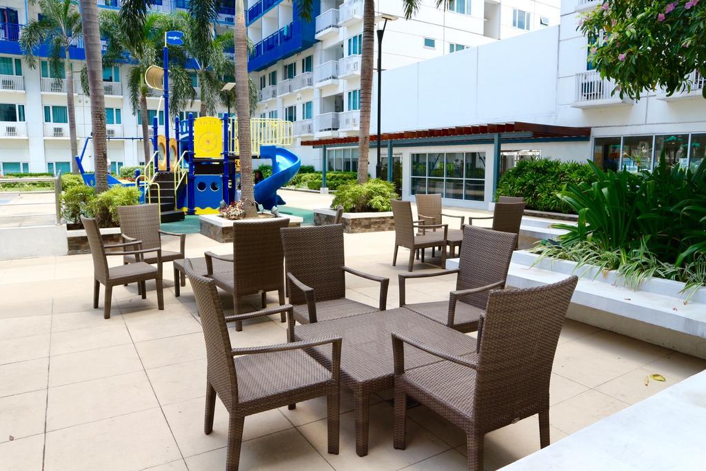 Condodeal At Sea Residences Manille Extérieur photo